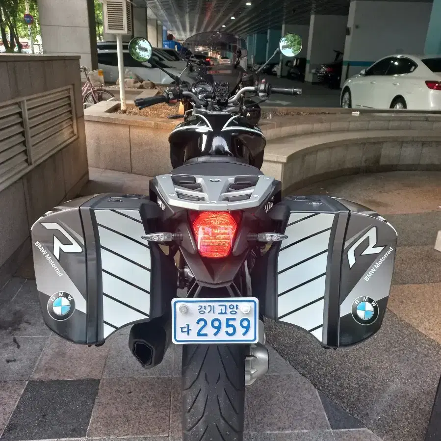 BMW R1200R