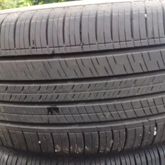 중고타이어 225/55R18 슈프림 S 1본 A급 팝니다