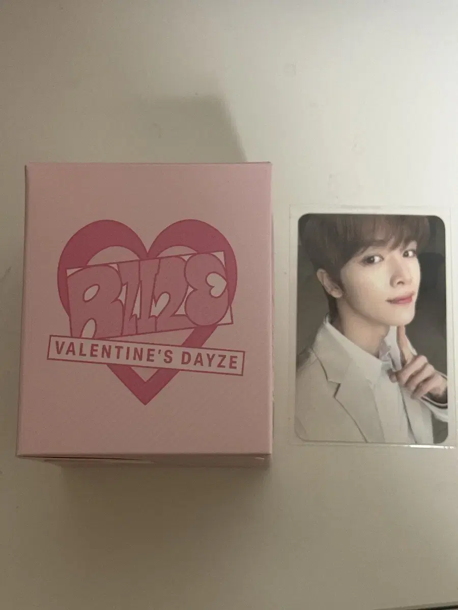 Rize Valentine's Candle Goods