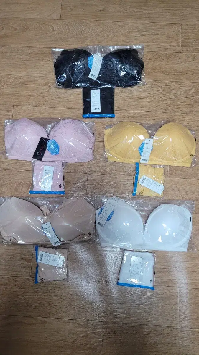 Bibi No-Wire Bra and Panty Set of 5