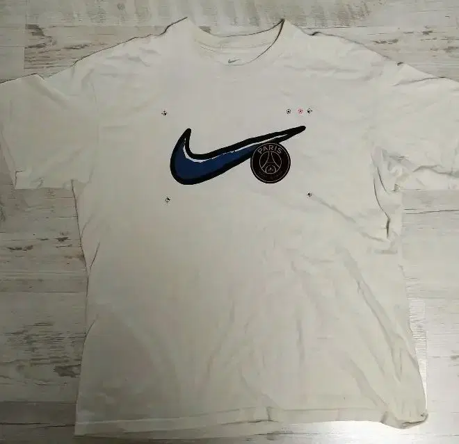 Nike Paris Saint-Germain Collaboration Vahn Short Sleeve Tee