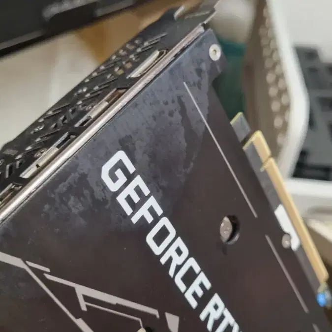 컬러풀 3070ti 8g 팝니다