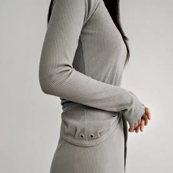 lotu Ribbed raglan 카키그레이 세트 (티,스커트,가방)