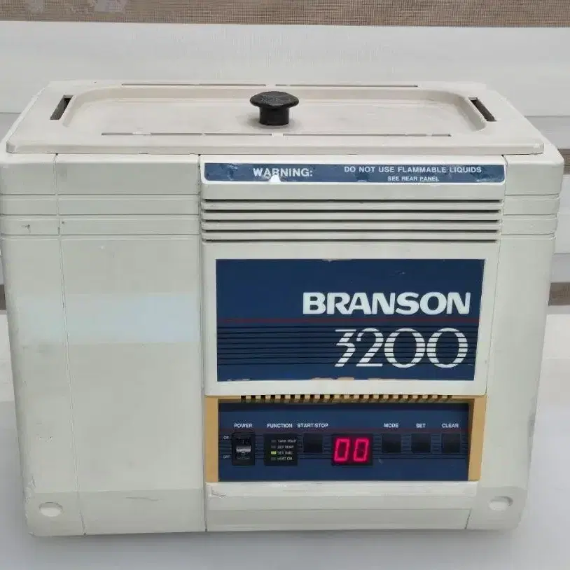 BRANSON 3200 초음파 세척기.