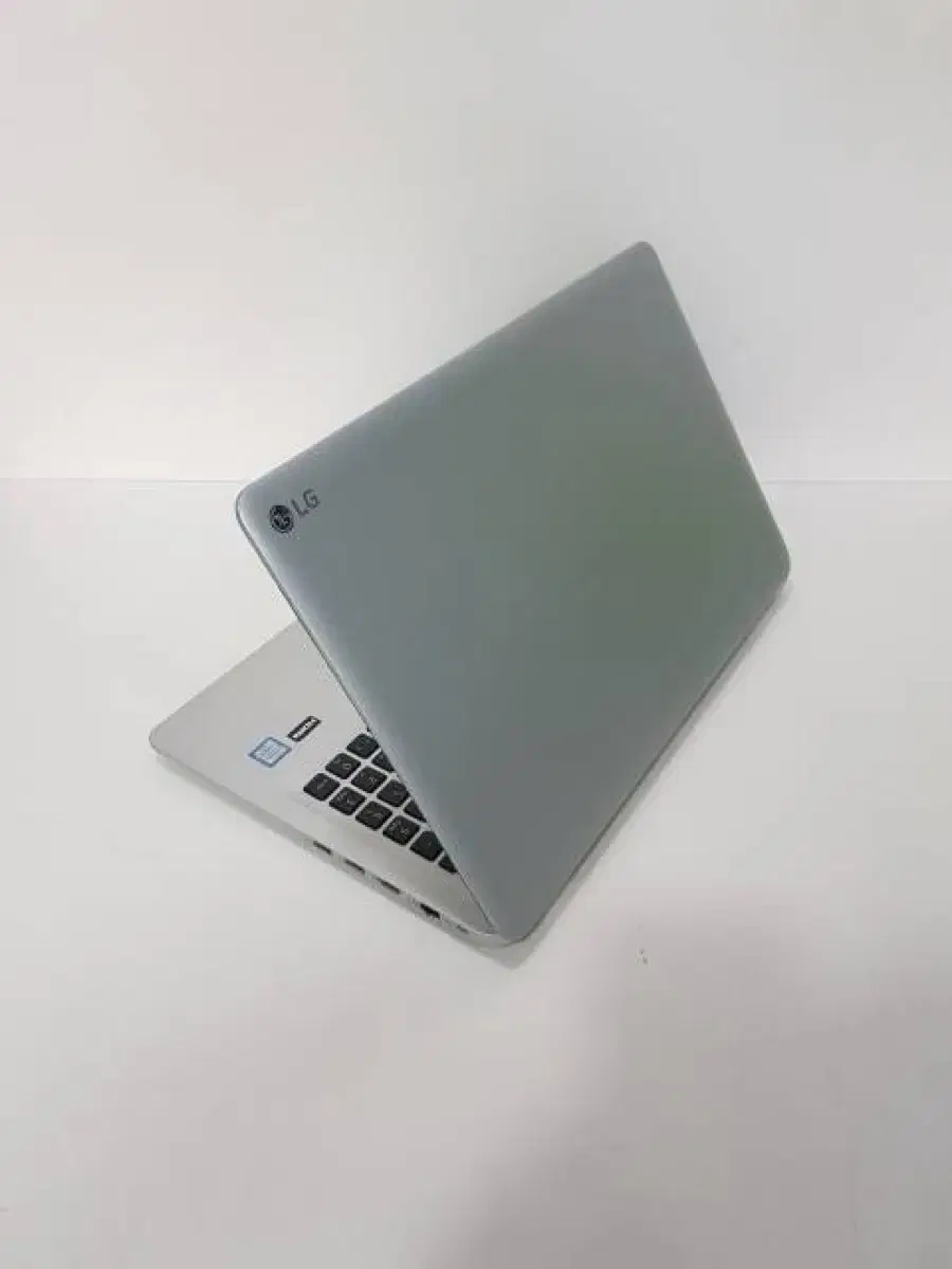 i3-7th Gen!!Slim LG 15" Office Laptop