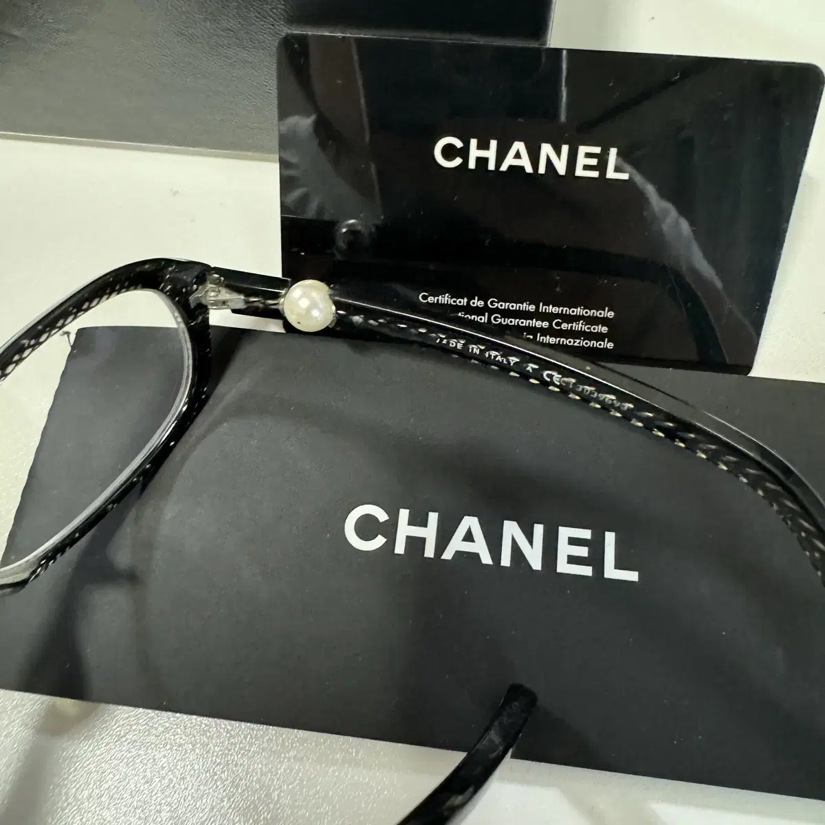 CHANEL Coco Mark Pearl 안경