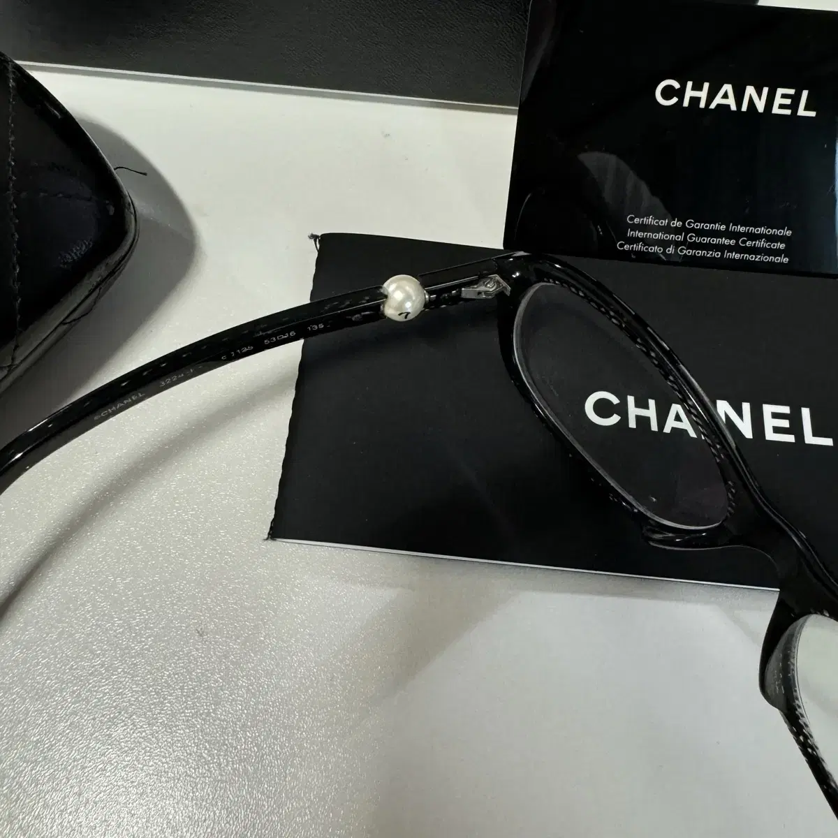 CHANEL Coco Mark Pearl 안경