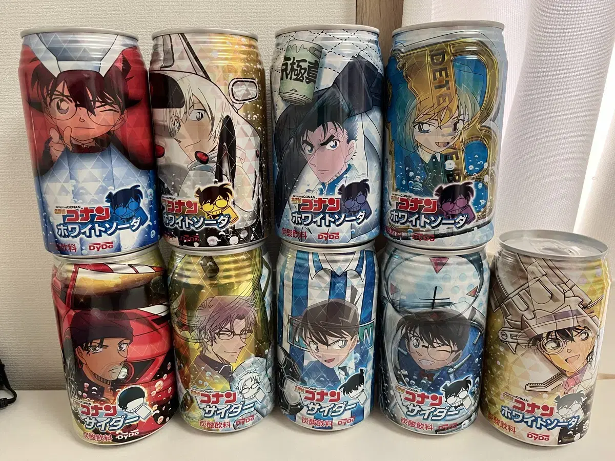 Detective Conan DyDo canned beverage cans