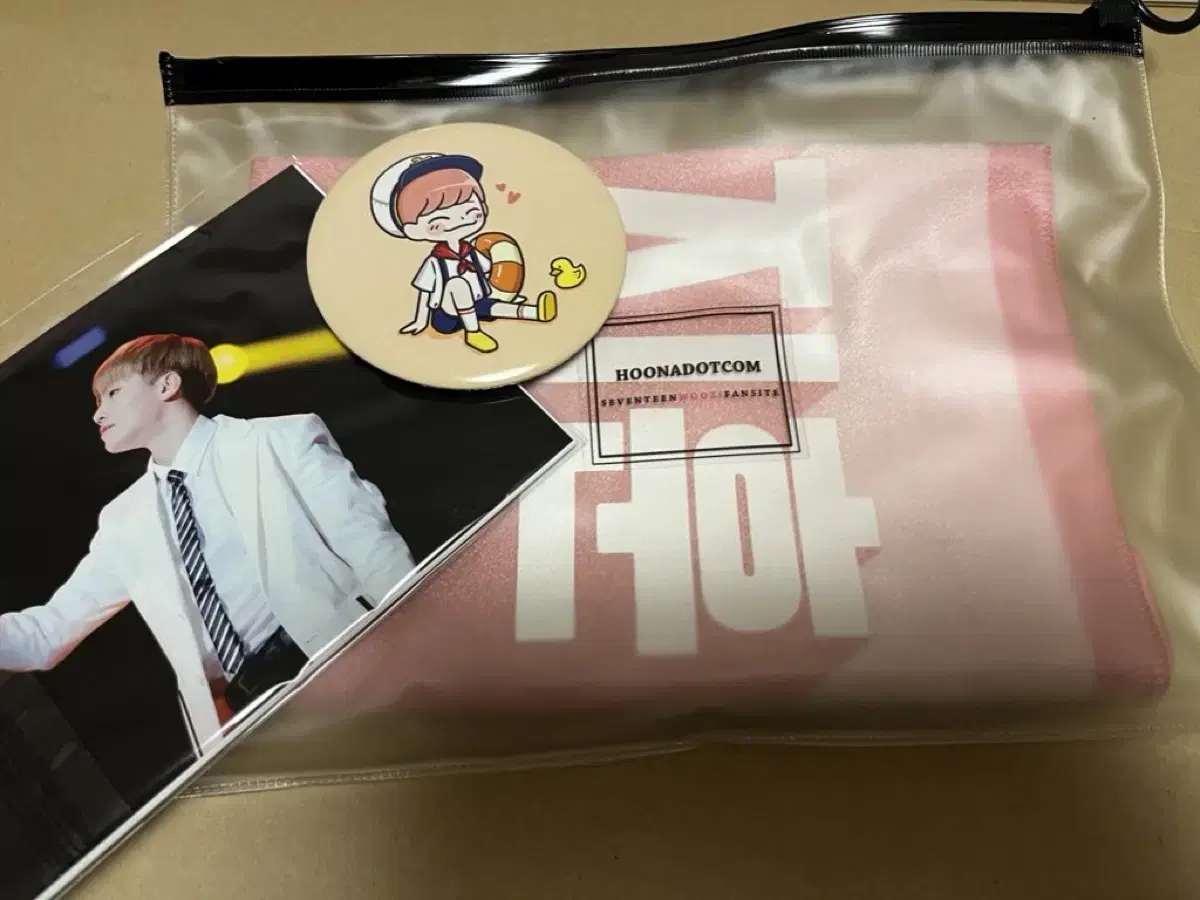 Seventeen woozi jihoon huna.com reflection slogan