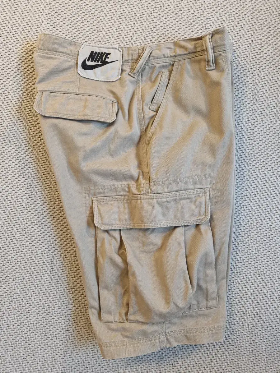 '00s Nike Cargo Bermuda Shorts L