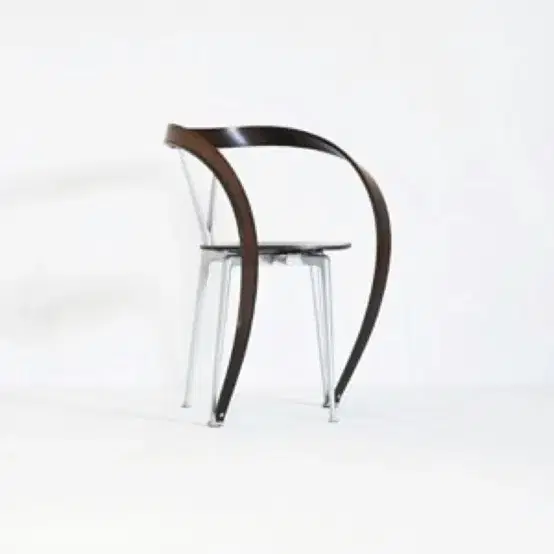 Cassina 의 Revers Dining chair