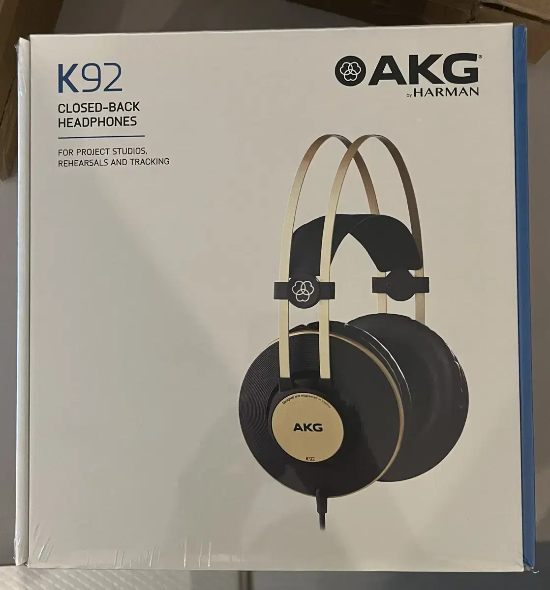 AKG k92 모니터용 헤드폰