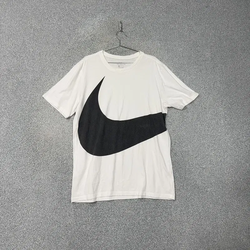 Nike Big Swoosh Overfit Short Sleeve Tee XXL