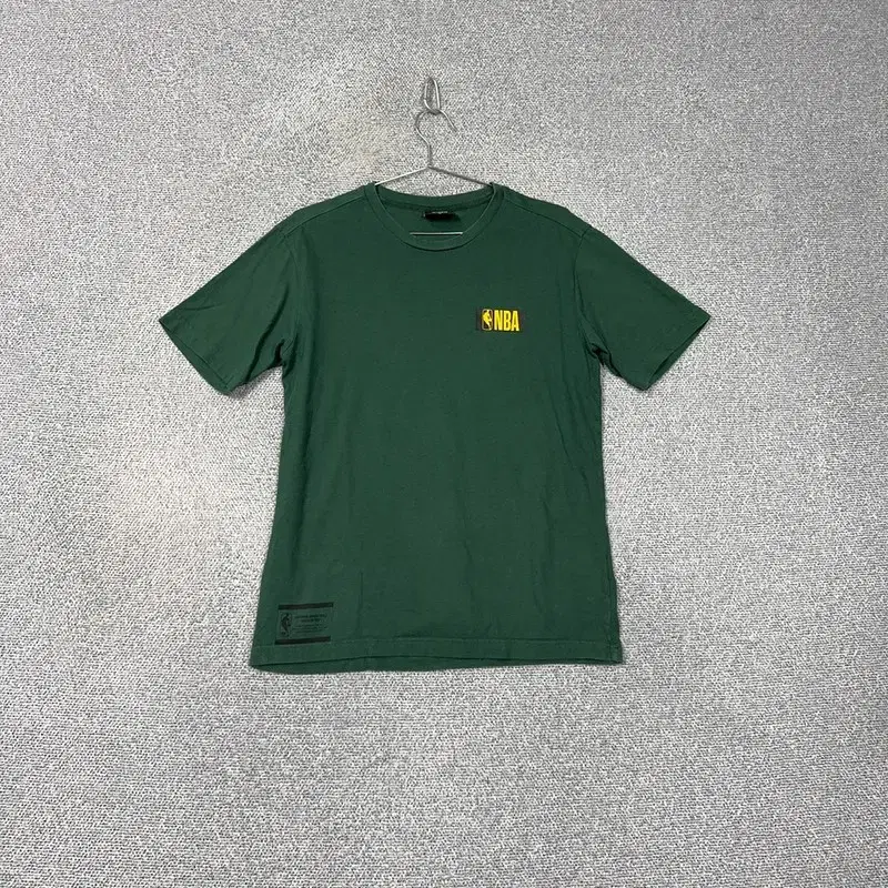 NBA Logo Green Short Sleeve Tee M