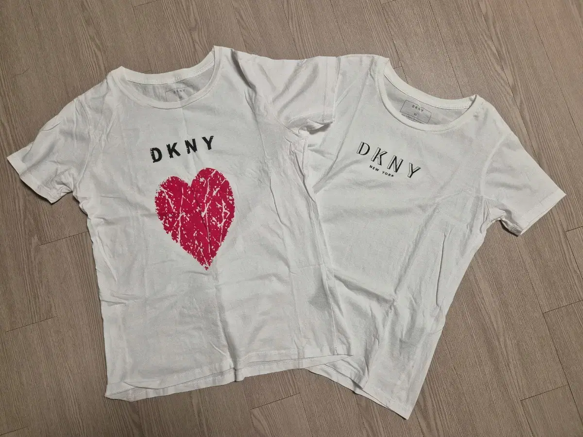 새상품) DKNY 티셔츠 1장