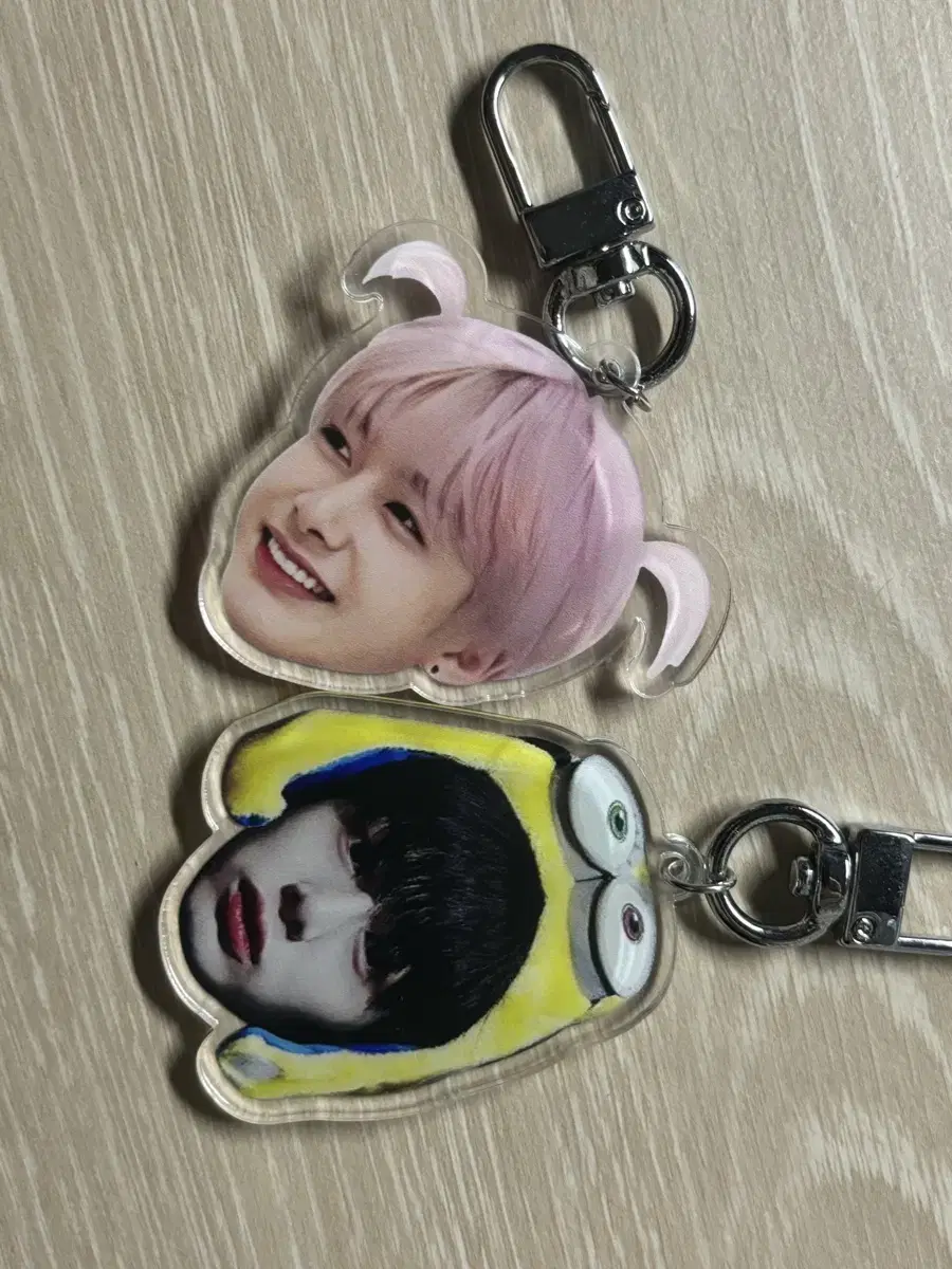 Monsta x hyungwon keyring