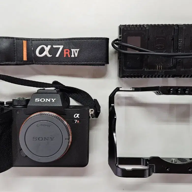 SONY 소니 A7R4 만컷대 A급 + 스몰리그