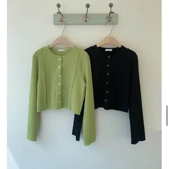 러브코드유 almond cardigan (green)