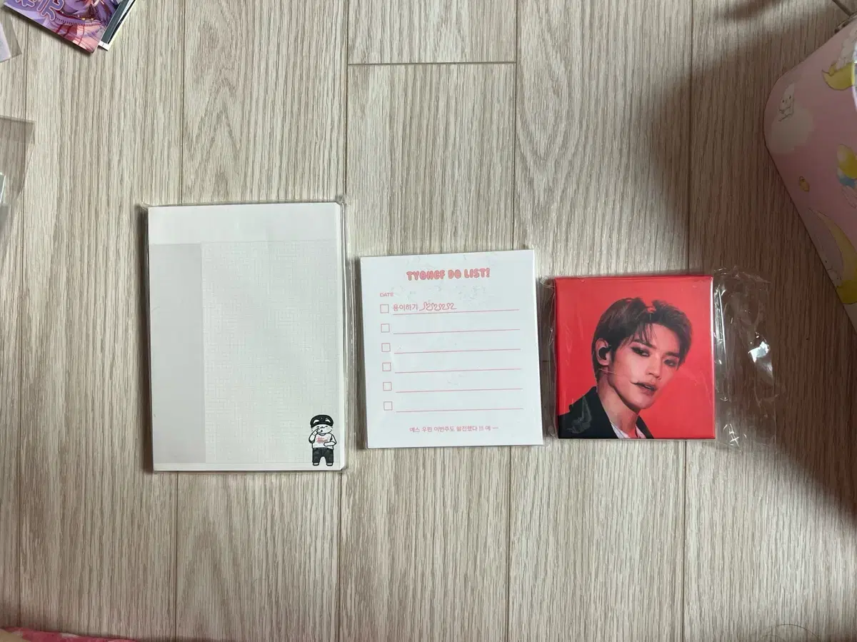 nct taeyong memo paper sticky post-its