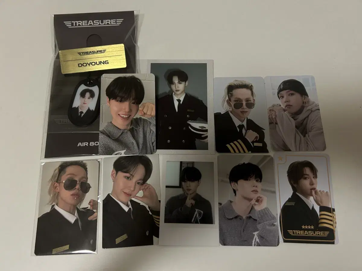 Treasure 2024 season's greetings seasons greetings md doyoung buncheol WTS