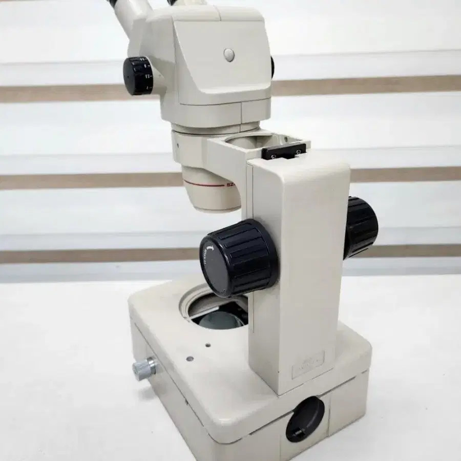 Olympus SZ40 Stereo Microscope 실체 현미경.