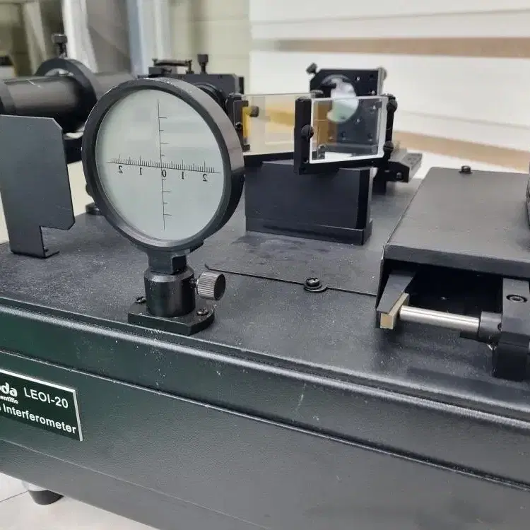 Lambda LEOI-20 Interferometer 간섭계.