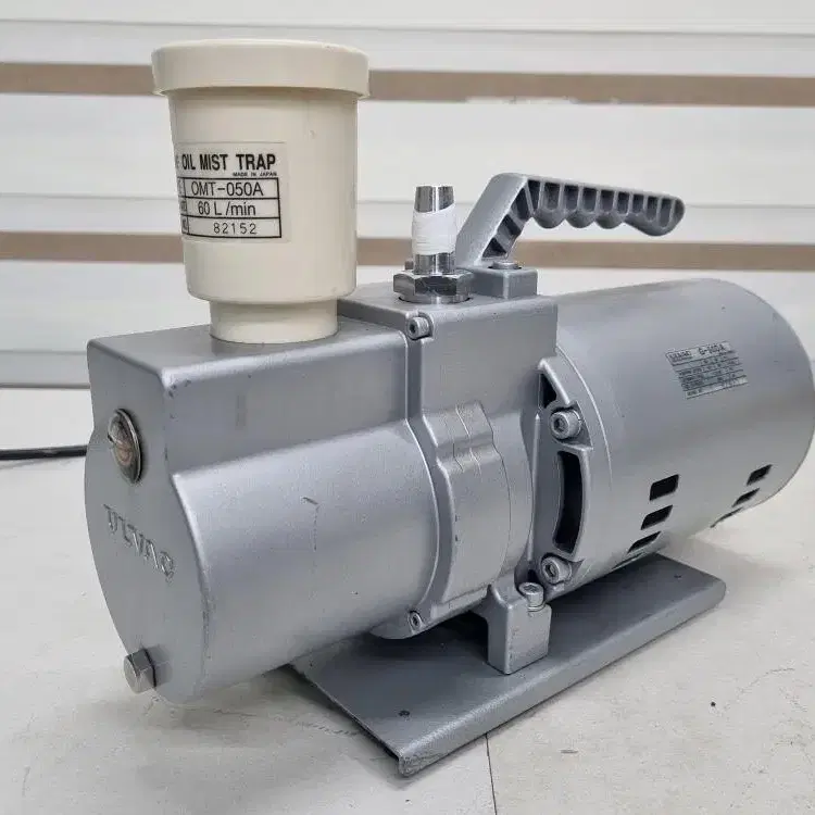 ULVAC Vacuum Pump  기본형 진공펌프.