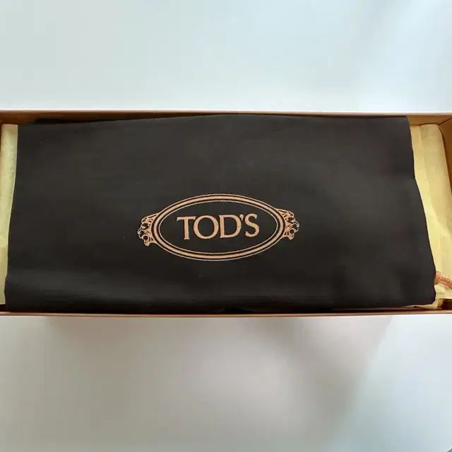 [신품급] 토즈(TODS) 카테나펠레 슬리퍼 240mm 블랙 팝니다.