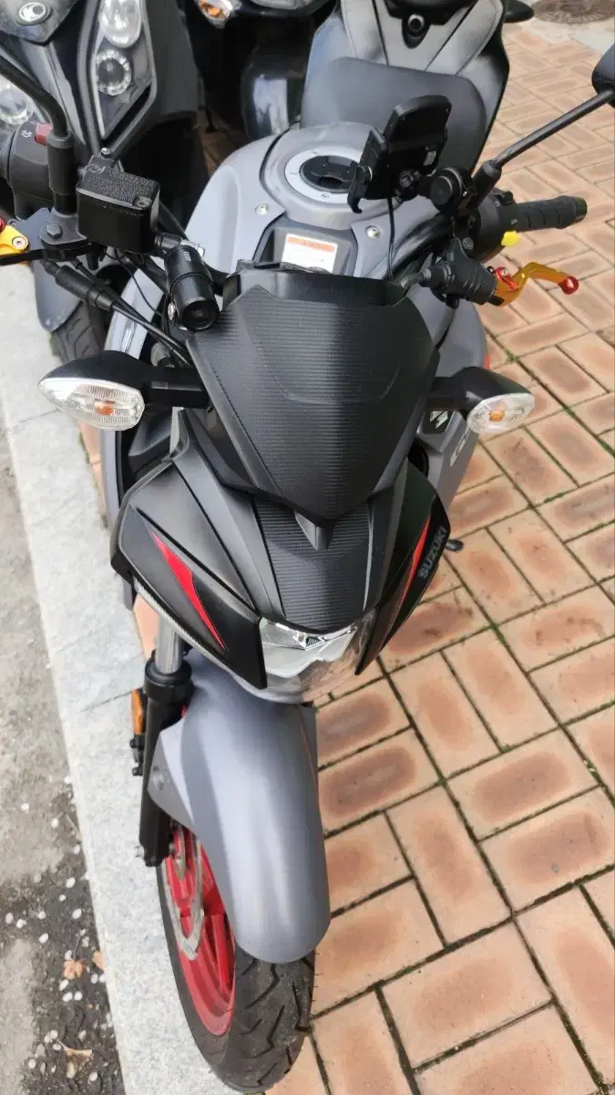 20년식 스즈키 gsx-s 125 팝니다.