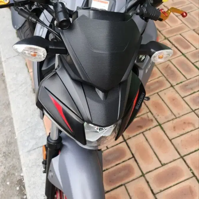 20년식 스즈키 gsx-s 125 팝니다.