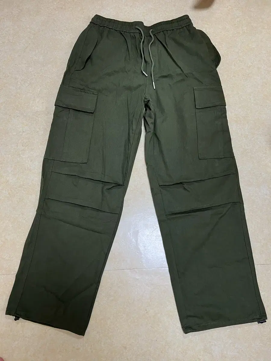 Khaki Cargo Pants XL