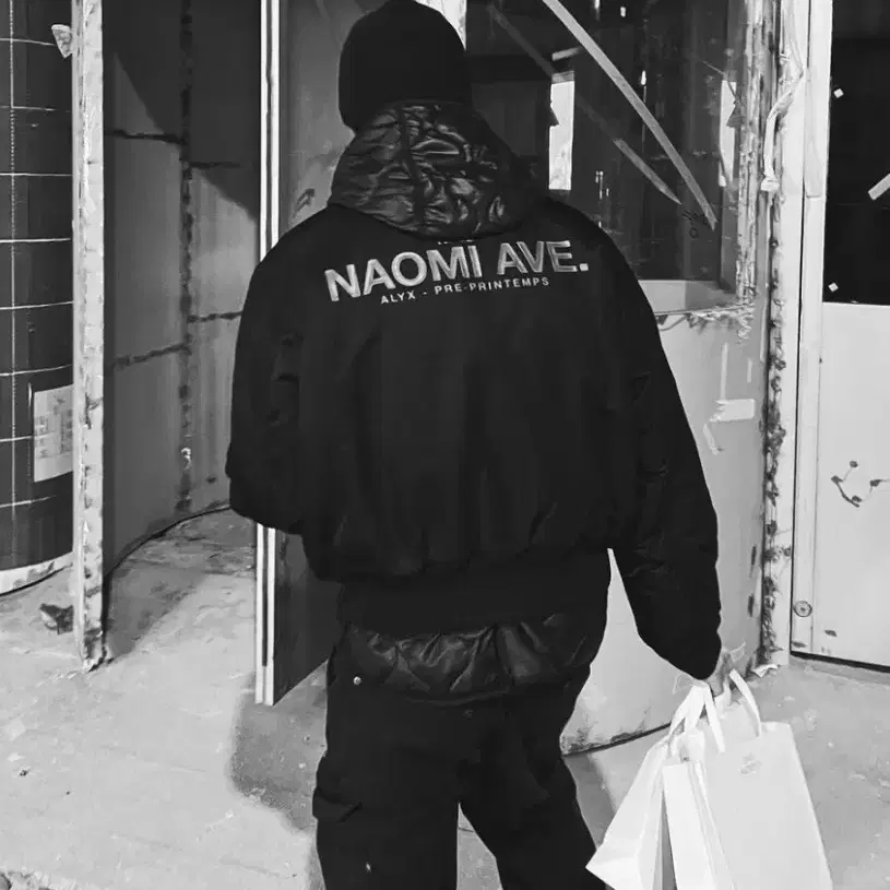 ALYX NAOMI AVE. MA-1ジャケット XS ALYX NAOMI AVE. MA-1ジャケット XS ALYX x Alpha Industries