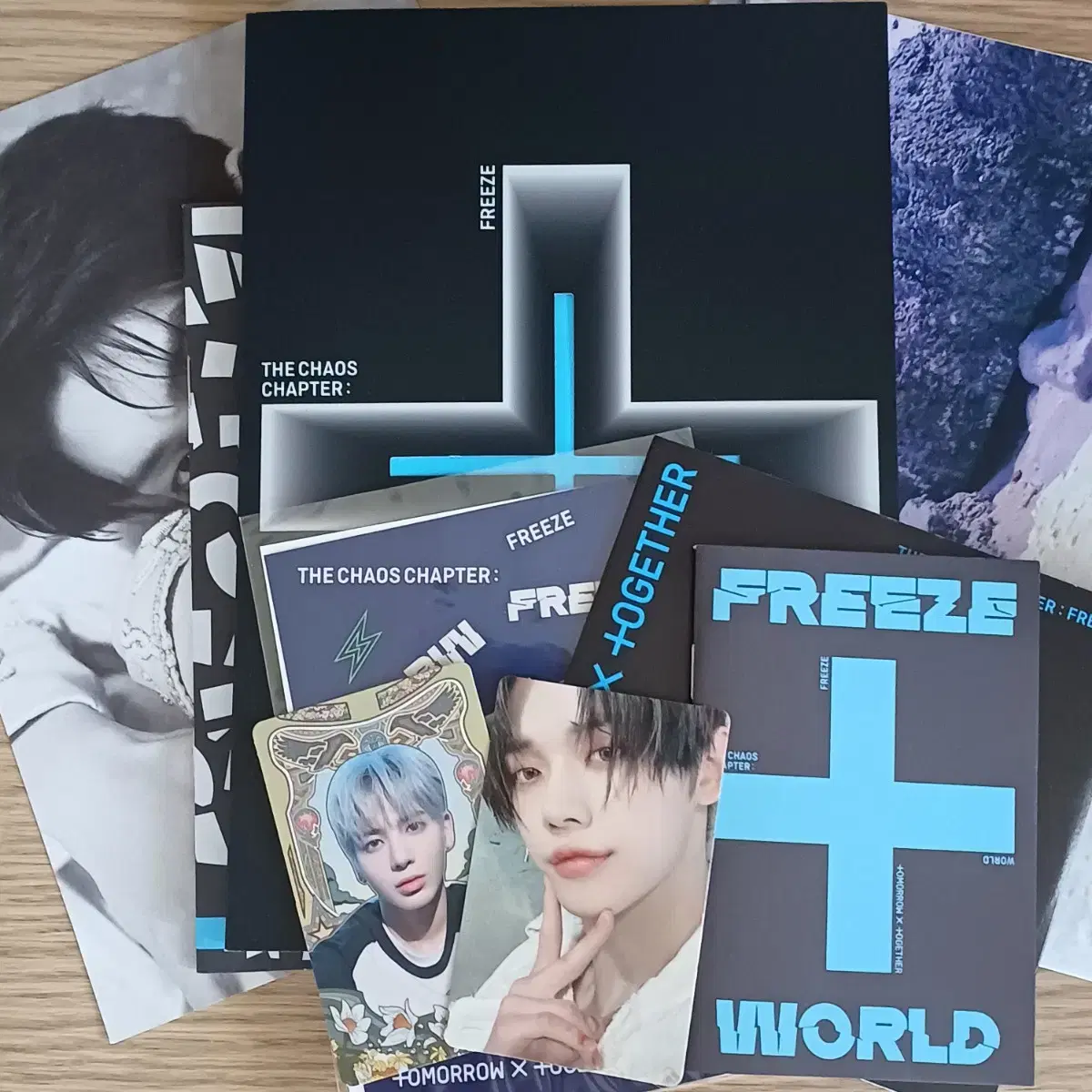 Sell the FREEZE WORLD version of Tomorrow X Together album 