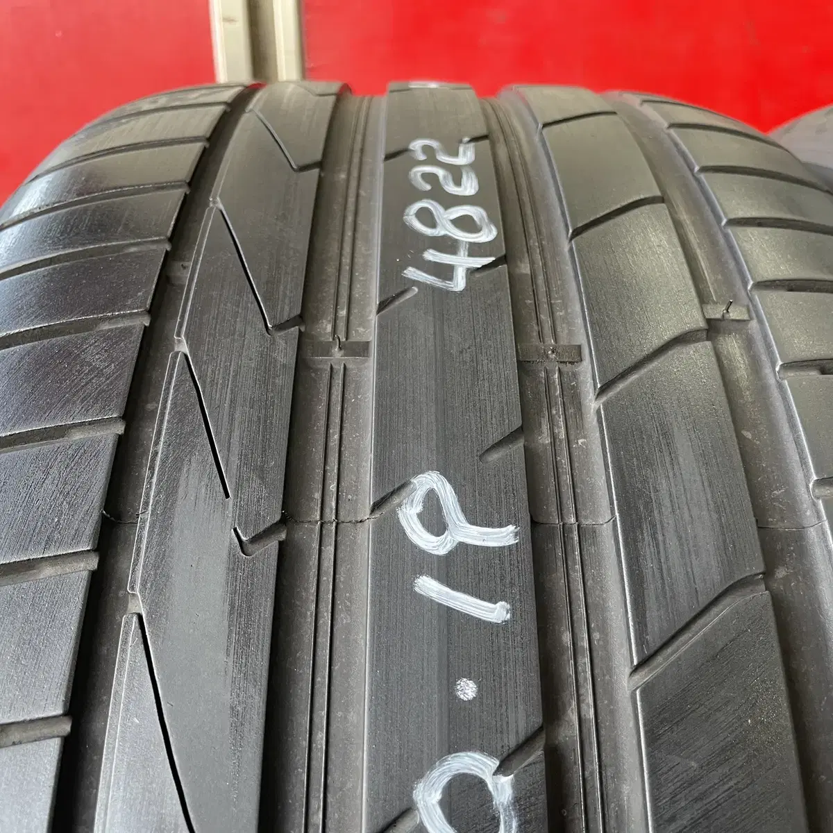 한국타이어 245/45R19, 275/40R19 S1 EVO2 HRS