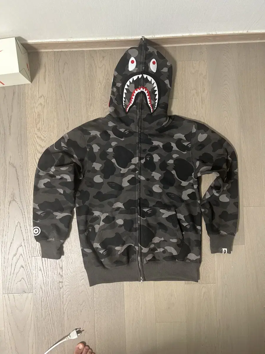 Vape Shark Hooded Zip Up Black XL 270000