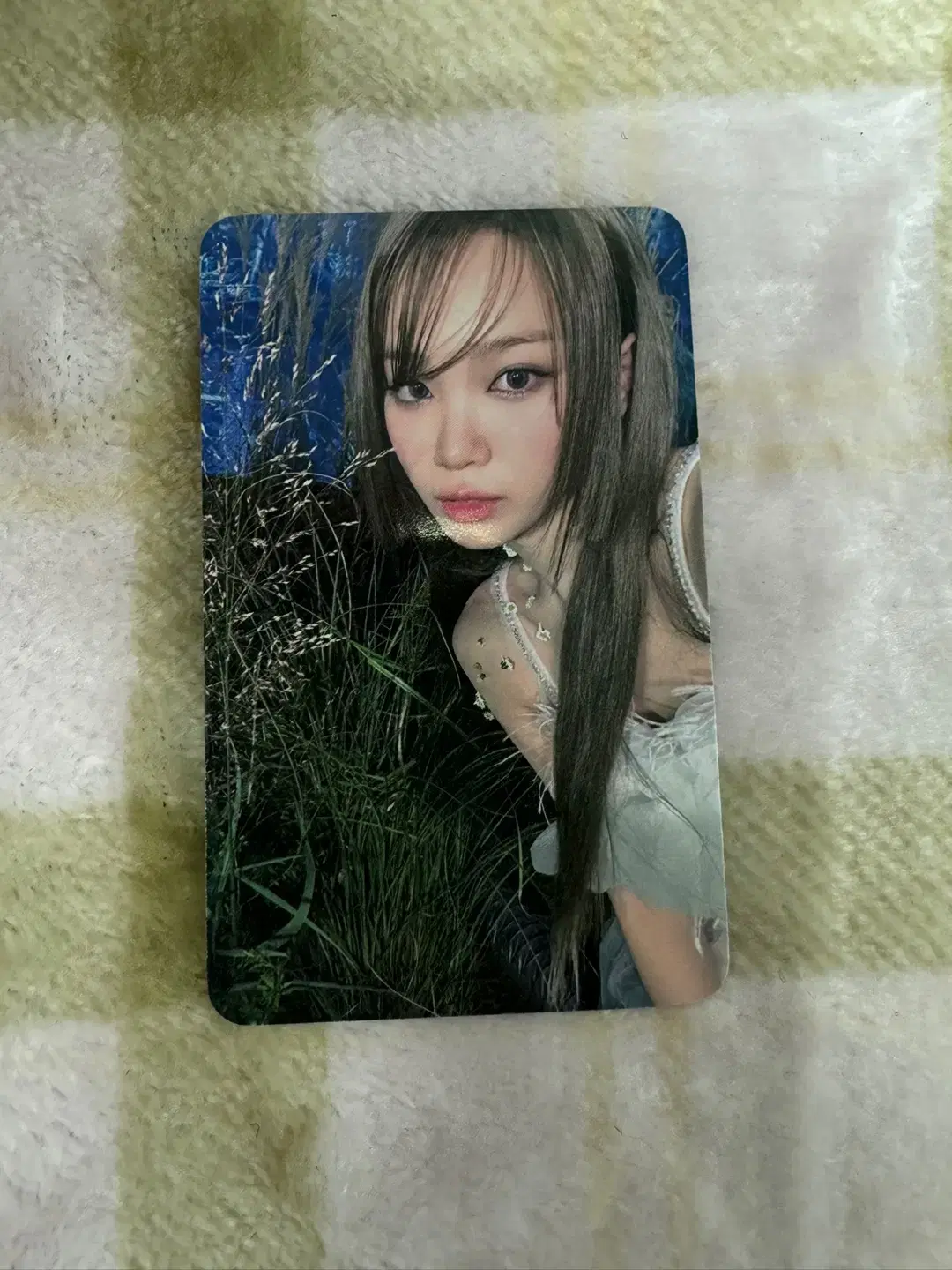 le sserafim kim chaewon e.ji powerstation luckydraw powerstation ld photocard