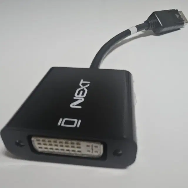 HDMI / DVI / DP 등 각종 케이블 및 변환잭 판매