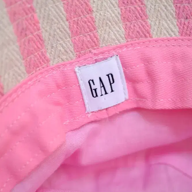 GAP 스트라이프 버킷햇