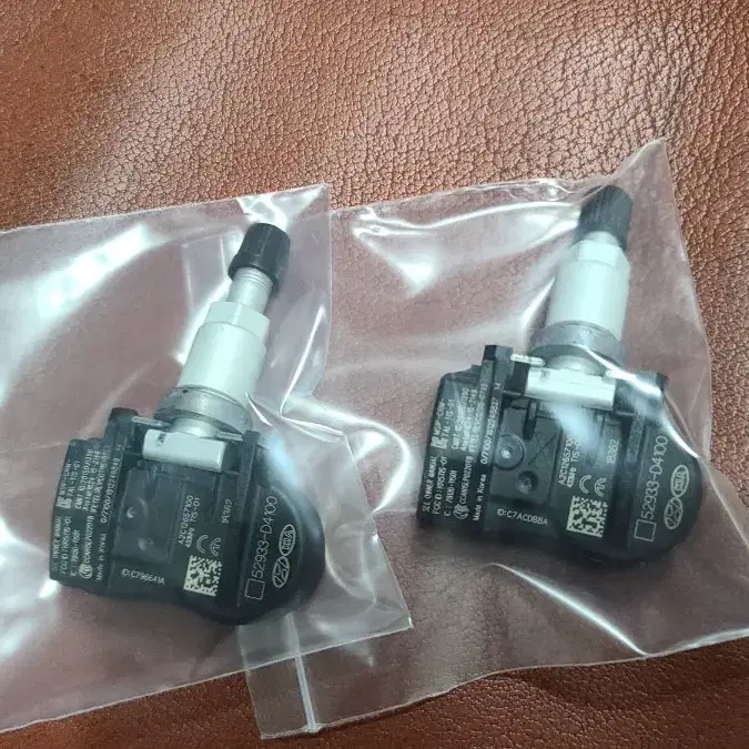 현대 기아 TPMS 공기압센서  2개  [ 52933 D4100]