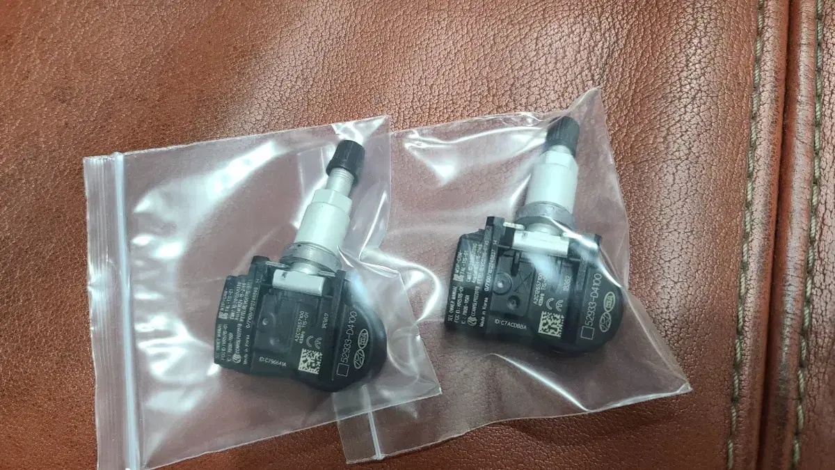 현대 기아 TPMS 공기압센서  2개  [ 52933 D4100]