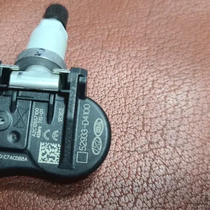 현대 기아 TPMS 공기압센서  2개  [ 52933 D4100]