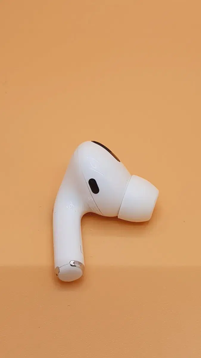 AirPods Pro 1st Gen Left Unit, 5B59