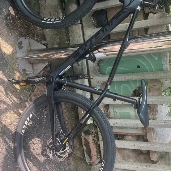 알톤 인피자 제트원 풀카본 mtb