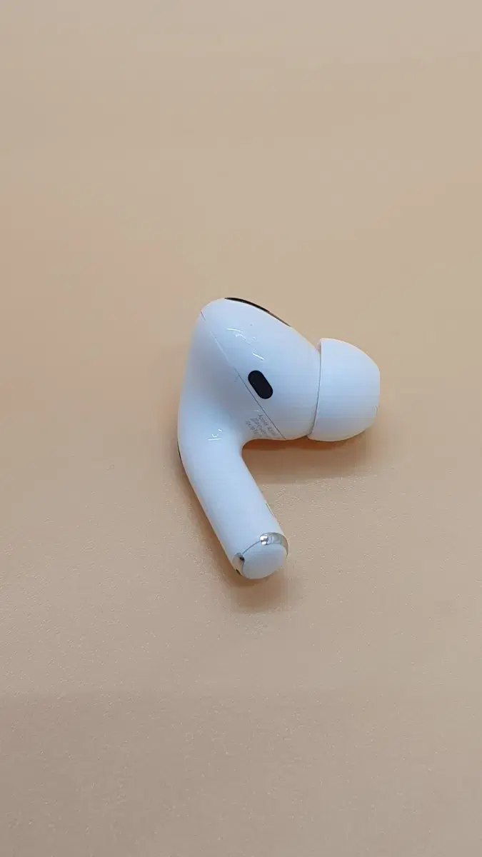 AirPods Pro 1st Gen Left Unit, 4E71