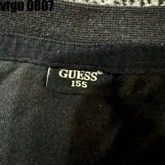 GUESS 빈팔티셔츠 xs