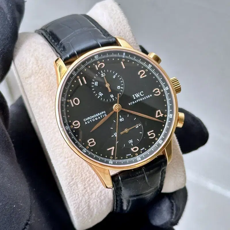 IWC 포르투기저 3714 크로노그래프 41mm 로즈골드 금통 블랙