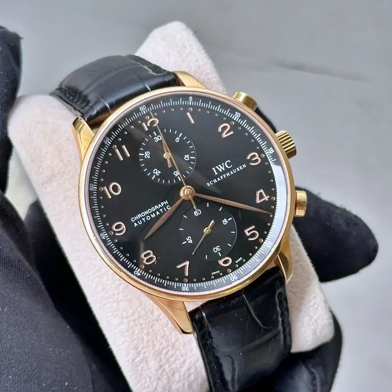 IWC 포르투기저 3714 크로노그래프 41mm 로즈골드 금통 블랙