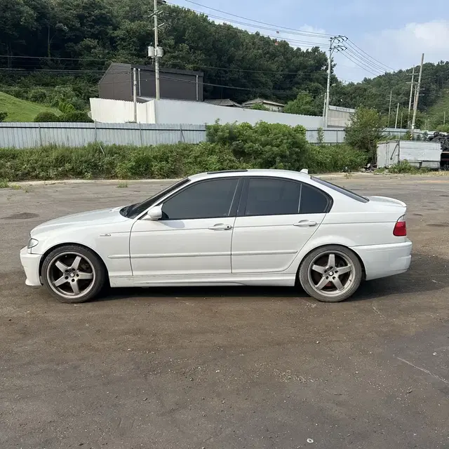 E46 330i 부품 각개판매합니다