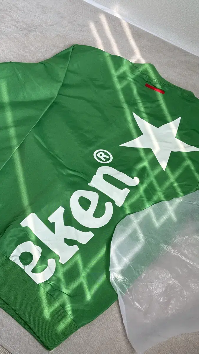 Heineken Official Green Bomber Jacket (L)