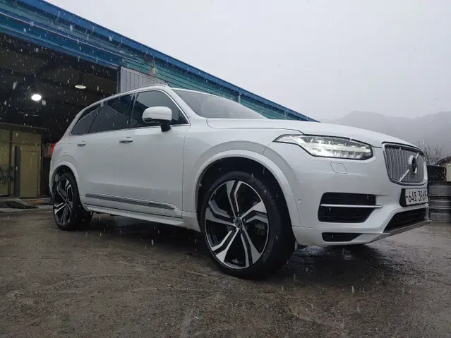 볼보 XC90 22인치 순정휠타이어 한대분 저렴히 판매